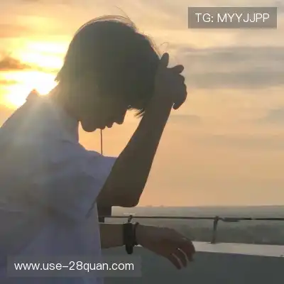 滑颢清